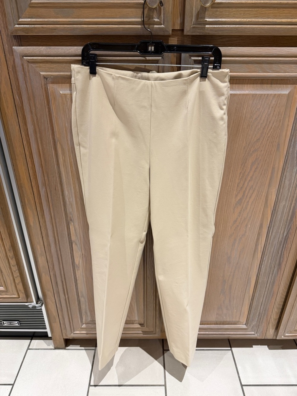 Nina McLemore White ACTIVE STRETCH NYLON SIDE ZIP SLIM PANT NWOT